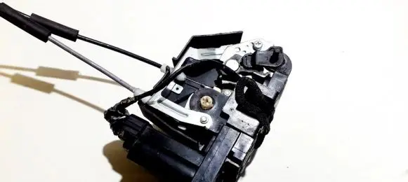 Hyundai i10 Rear door lock