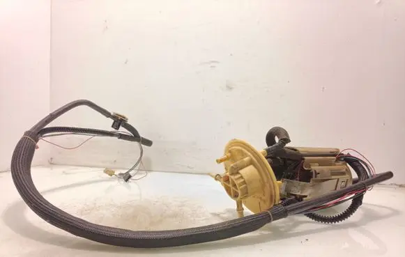 Volvo S60 In-tank fuel pump 8683330