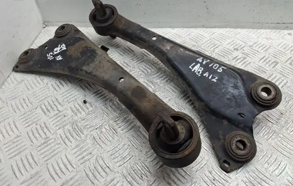 Toyota Avensis T270 Front control arm 4876005010 4878005030