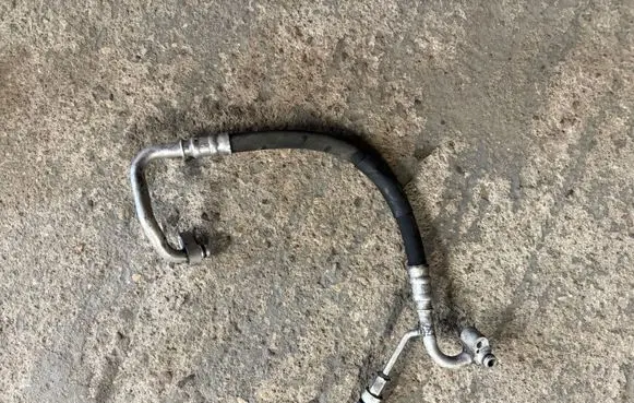 Volkswagen Touran II Air conditioning (A/C) pipe/hose 1K0820721CA