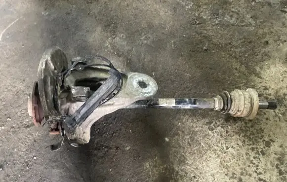 BMW X5 E70 Rear wheel hub