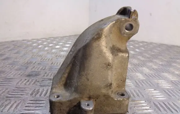 Mercedes-Benz ML W164 Engine mounting bracket A6422230104
