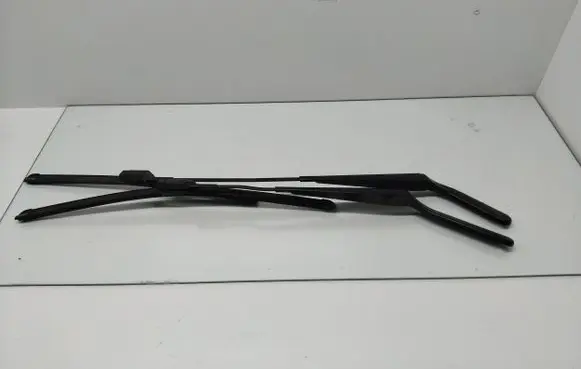 BMW X5 E70 Front wiper blade arm 7294572