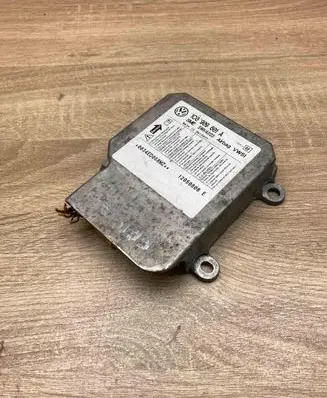 Skoda Fabia Mk1 (6Y) Airbag control unit/module 1C0909601A 5WK43123