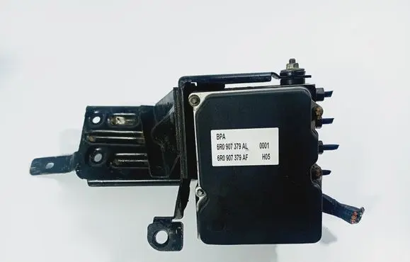 Skoda Fabia Mk2 (5J) ABS Pump 6R0907379AL 0001 6R0907379AF