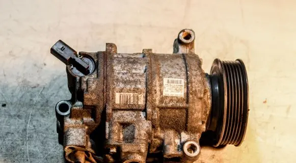 Audi A5 8T 8F Air conditioning (A/C) compressor (pump) 4471906905 8K0260805E