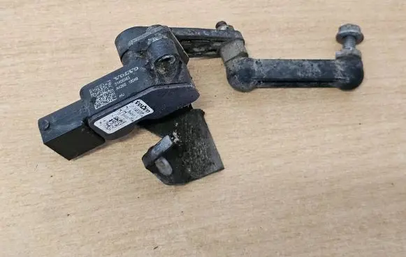 Volvo S90, V90 Headlight/headlamp level sensor 31406563 A426S18049