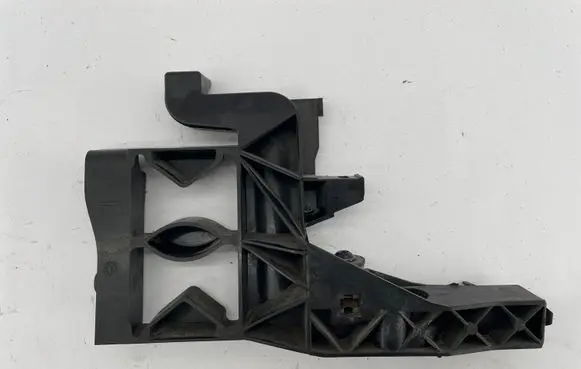 Audi A7 S7 4G Headlight/headlamp mounting bracket 4G8805607