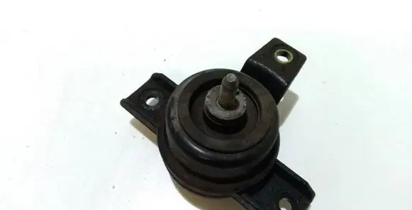 Hyundai Santa Fe Engine mount bracket 218122B500
