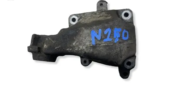 Mercedes-Benz GL X164 Engine mounting bracket A6422230304