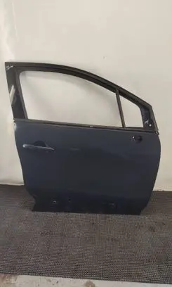 Renault Captur Front door 0327