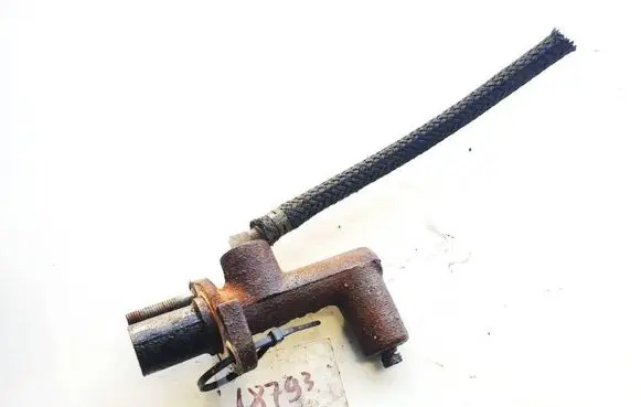 Clutch master cylinder