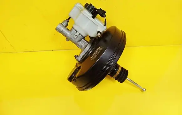 Volkswagen Golf Plus Brake booster 1K1614105AE