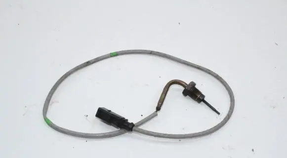 Volkswagen PASSAT B8 Exhaust gas temperature sensor 04L906088BL