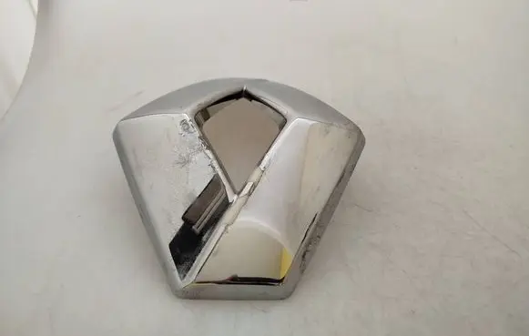 Renault Kadjar Manufacturer badge logo/emblem 628909814R