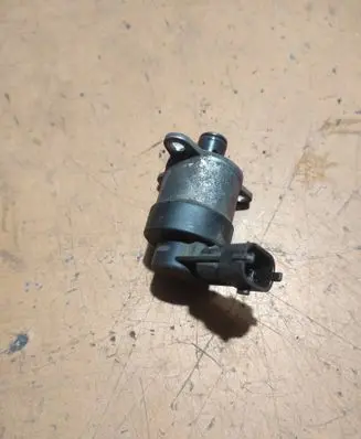 Hyundai Sonata Fuel pressure sensor 092840633 78110 14196