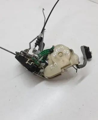 KIA Sorento Front door lock