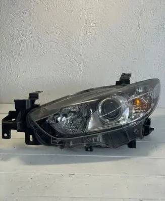 Mazda 6 Headlight/headlamp