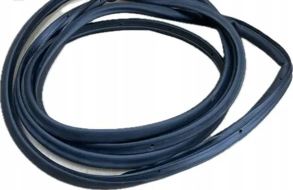 Buick Enclave II Rubber seal rear door 8567893457