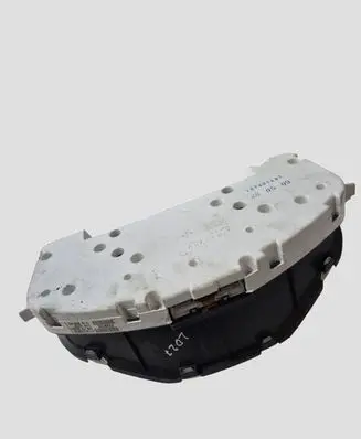 Volvo V50 Speedometer (instrument cluster) 31254776 36002433 0339028