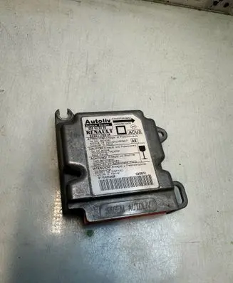 Renault Megane I Airbag control unit/module 8200117651