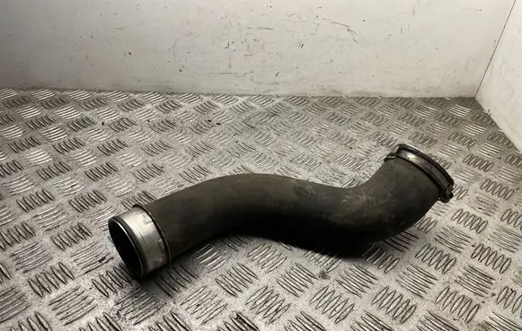Intercooler hose/pipe