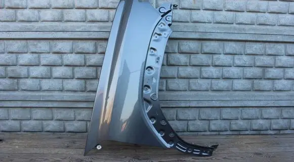 Dacia Duster III Fender 631124149R