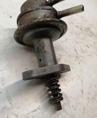 Ford Transit Mechanical fuel pump 954F9350AC