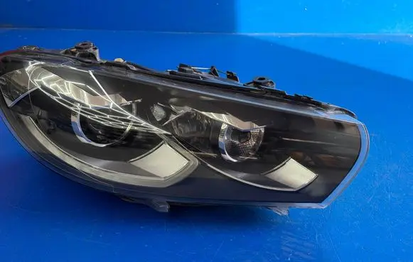 Volkswagen Scirocco Headlight/headlamp 1K8941754K 90070528 90070528006