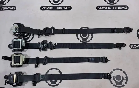 Ford Kuga III Set of seat belts LV4BS61295ADW LV4BS61294ADW LV4BS611B8AFW