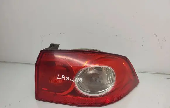 Renault Laguna II Rear/tail lights B74PH2REN