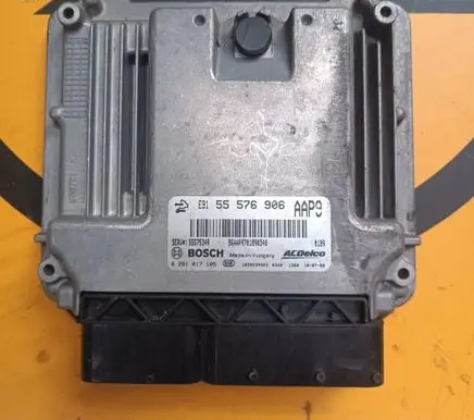 Opel Insignia A Engine control unit/module 55576906 55575349