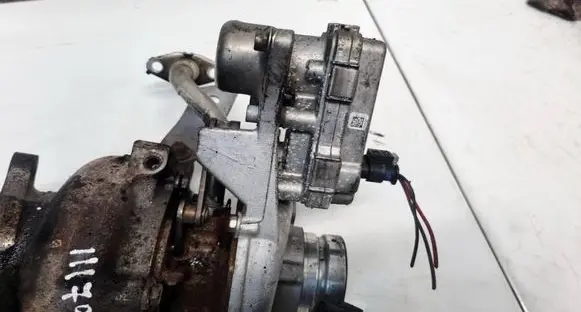 Mercedes-Benz A W176 Turbine electric control actuator A6511530394 A2C53410124