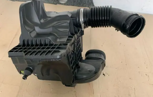 Renault Kangoo II Air filter box