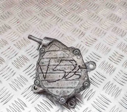 Toyota RAV 4 (XA30) Vacuum pump