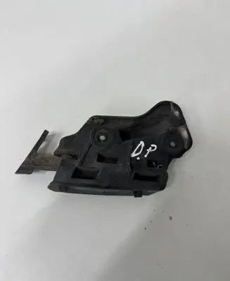 Volkswagen Golf Plus Front bumper mounting bracket 5M0807935
