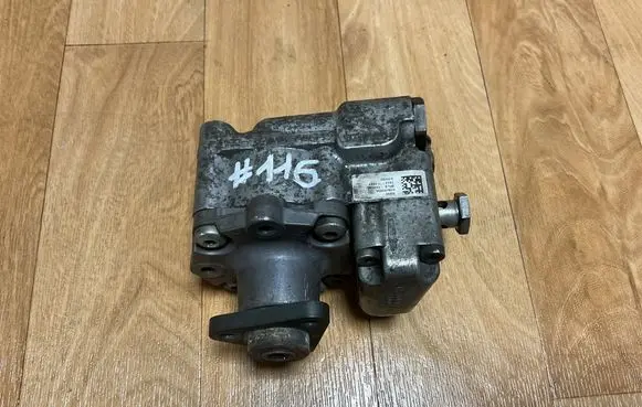 BMW 5 E60 E61 Power steering pump 678084804 7652974109N