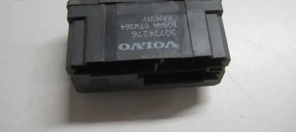 Volvo XC70 Seat heating relay 30774276