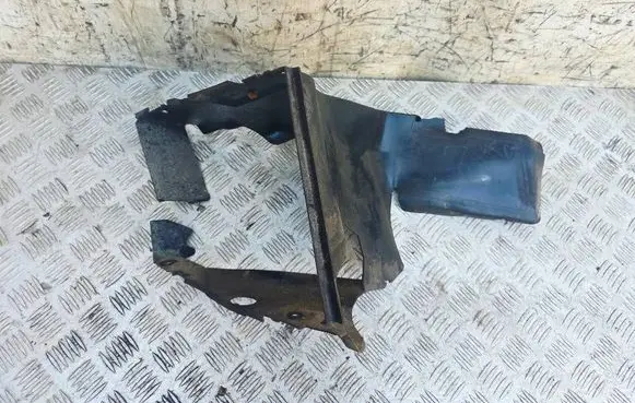Audi A8 S8 D3 4E Intercooler air channel guide 4E0117335C