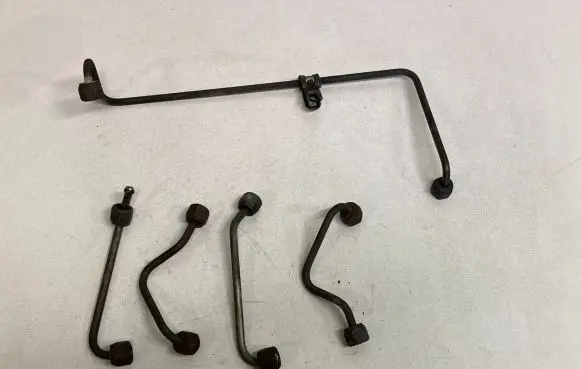 Ford Transit Fuel injector supply line/pipe 
