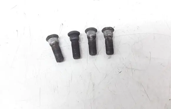 Nuts/bolts