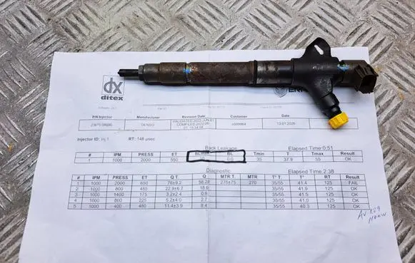 Toyota Avensis T270 Fuel injector 236700R090 2367029125 2367029126