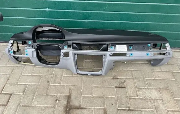 BMW 3 E90 E91 Dashboard 7075392 72758412 51457075392
