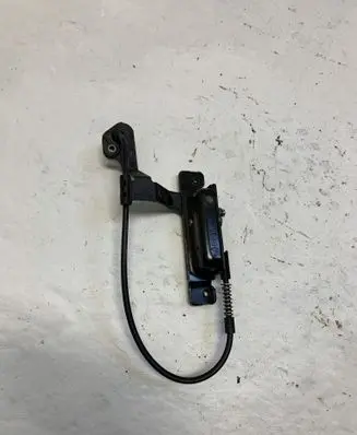 Fuel tank cap lock