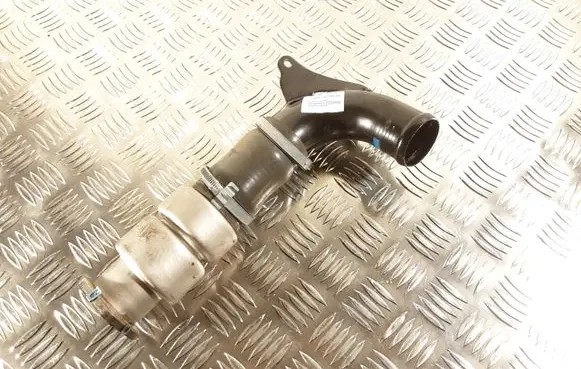 Volvo V40 Intercooler hose/pipe AV616C750AE