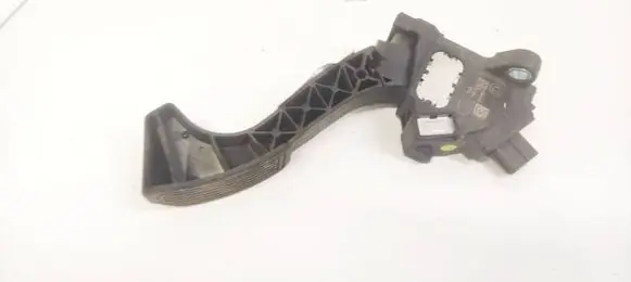 Toyota RAV 4 (XA20) Accelerator throttle pedal 781100W040 78110-0W040