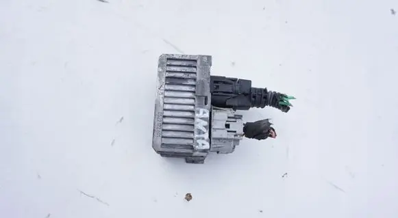 Glow plug pre-heat relay