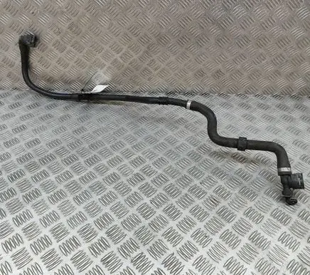 Mercedes-Benz C W205 Engine coolant pipe/hose A2055000700 A2055000800