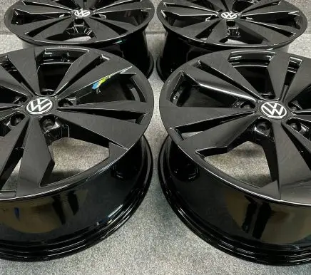R20 alloy rim