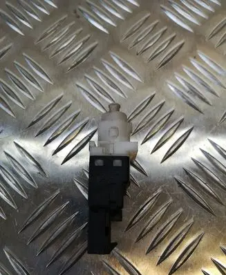 Clutch pedal sensor